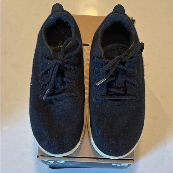 Small birds Black Wool Runners - Picture 1 of 1